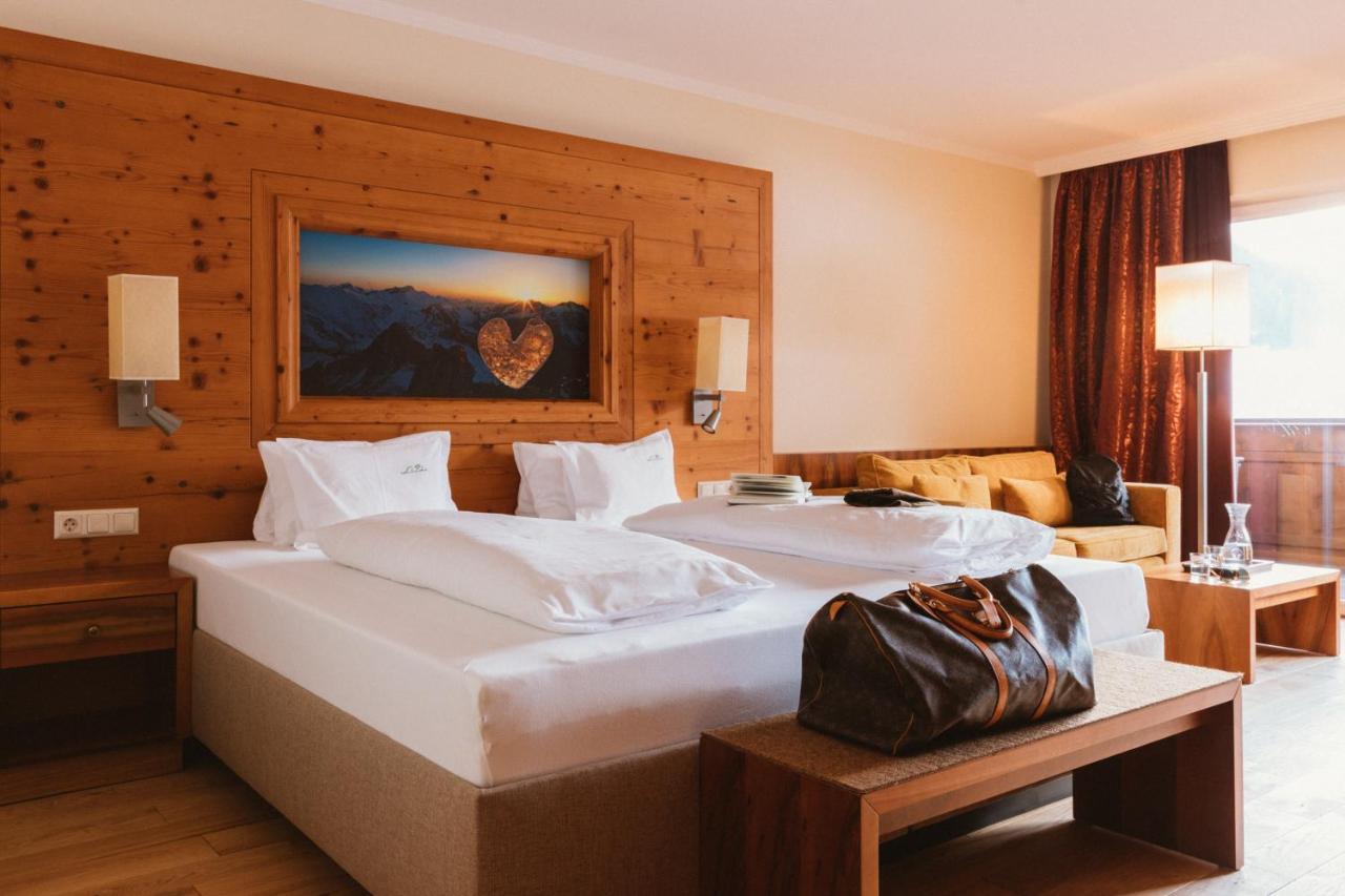 Gartenhotel Linde 4 Sterne Superior Ried im Oberinntal Bagian luar foto