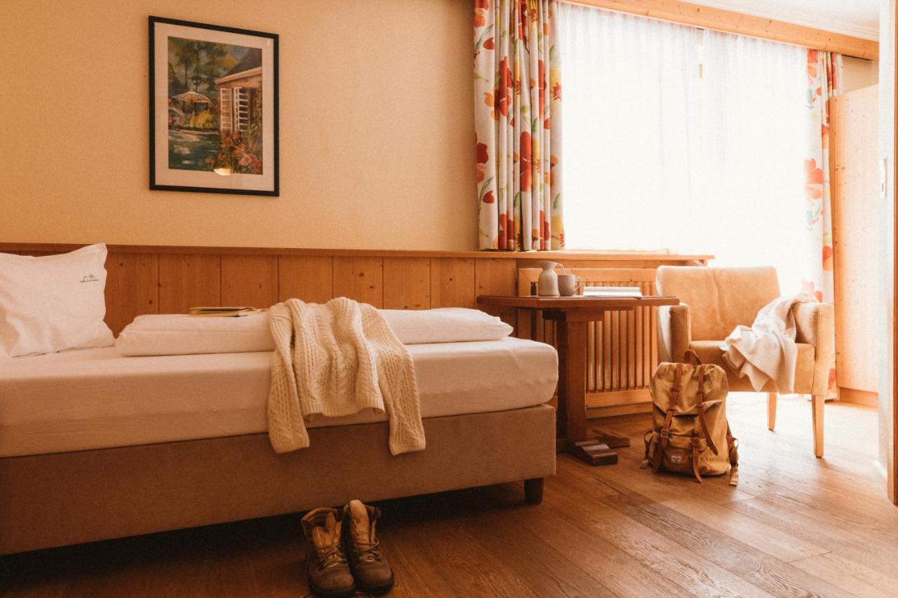 Gartenhotel Linde 4 Sterne Superior Ried im Oberinntal Bagian luar foto